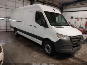  Salvage Mercedes-Benz Sprinter 2500