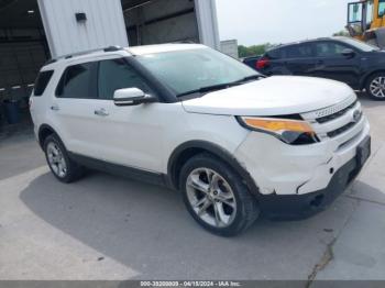  Salvage Ford Explorer