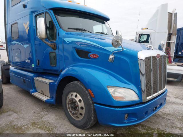  Salvage Peterbilt 587