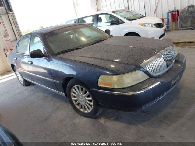  Salvage Lincoln Towncar