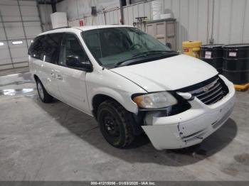  Salvage Chrysler Town & Country