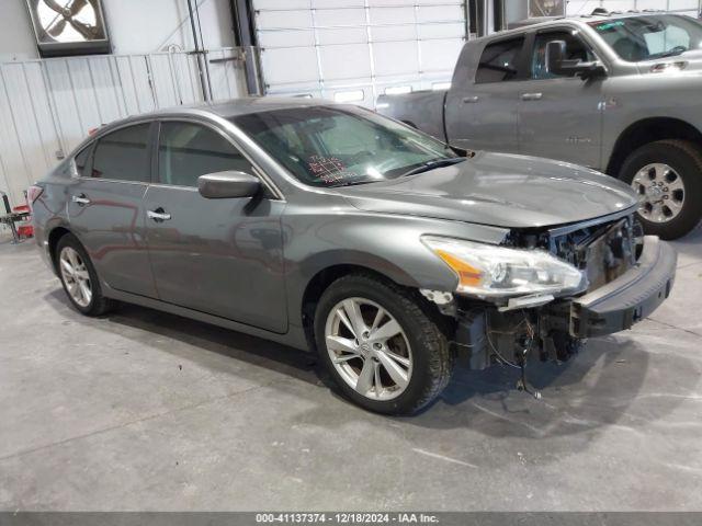  Salvage Nissan Altima