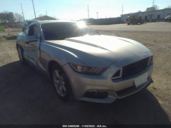 Salvage Ford Mustang