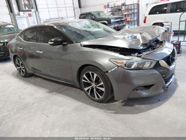  Salvage Nissan Maxima