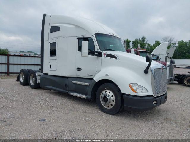  Salvage Kenworth T680