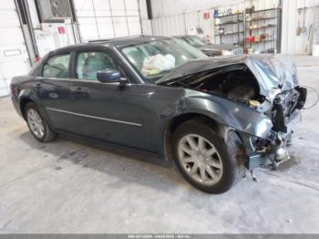  Salvage Chrysler 300