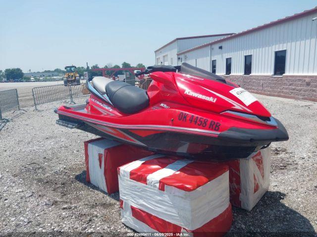  Salvage Kawasaki Ultra 250 X