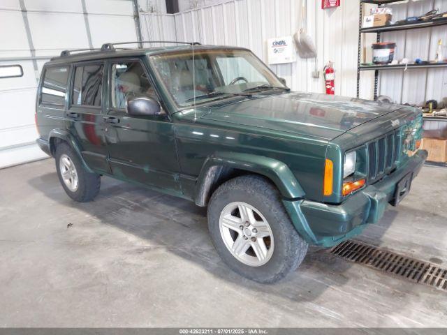  Salvage Jeep Cherokee