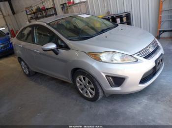  Salvage Ford Fiesta