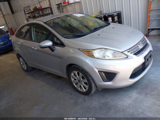  Salvage Ford Fiesta