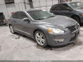  Salvage Nissan Altima