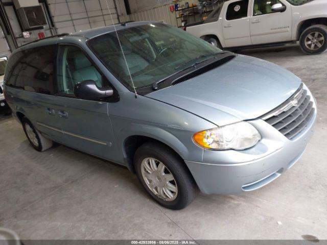  Salvage Chrysler Town & Country