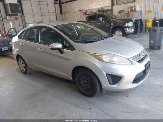  Salvage Ford Fiesta