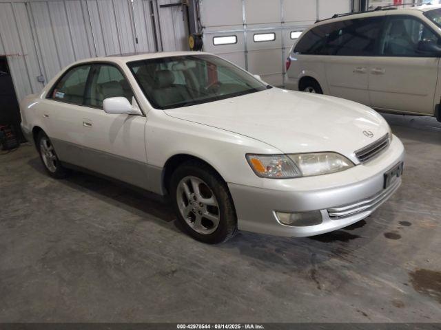  Salvage Lexus Es