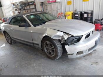  Salvage Ford Mustang