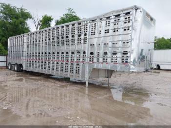  Salvage Wilson Trailer Co Co