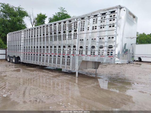  Salvage Wilson Trailer Co Co