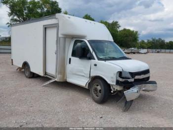  Salvage General Motors Savana Cutaway