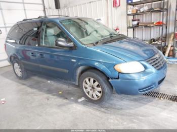  Salvage Chrysler Town & Country