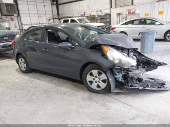  Salvage Kia Forte