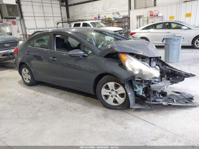  Salvage Kia Forte