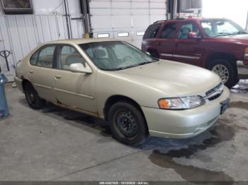  Salvage Nissan Altima