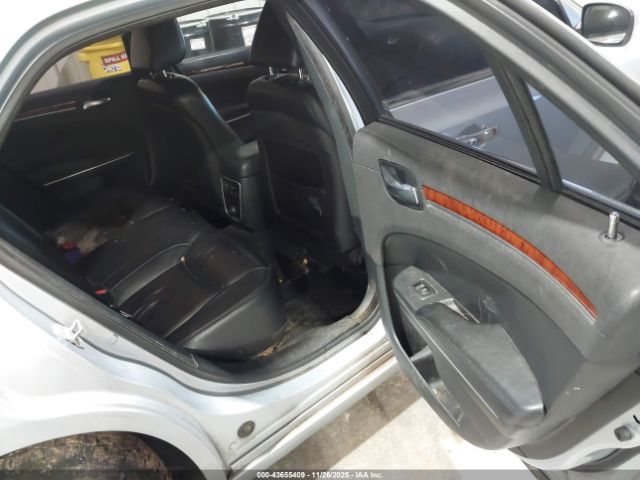 Chrysler 300 Motown Image 4