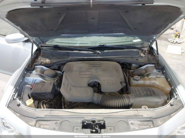 Chrysler 300 Motown Image 8