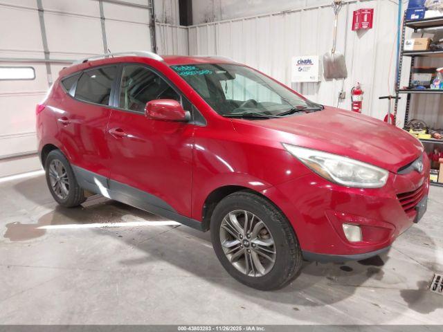  Salvage Hyundai TUCSON