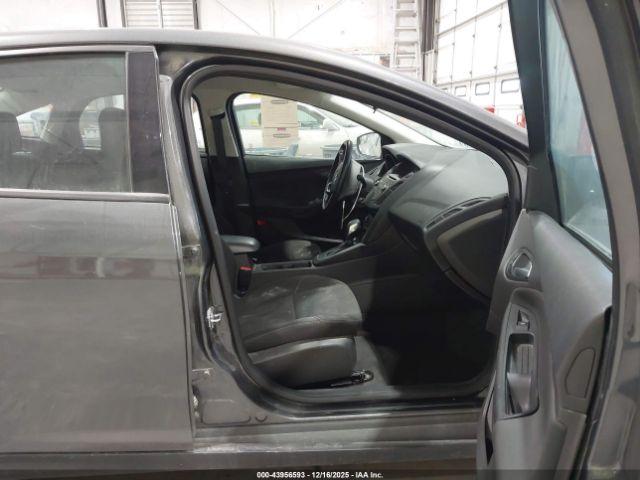 Ford Focus Se Image 7