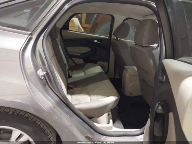 Ford Focus Se Image 11