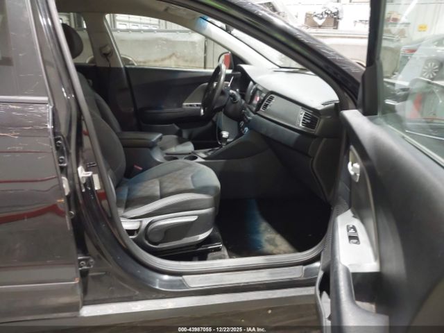 Kia Niro Lx Image 10