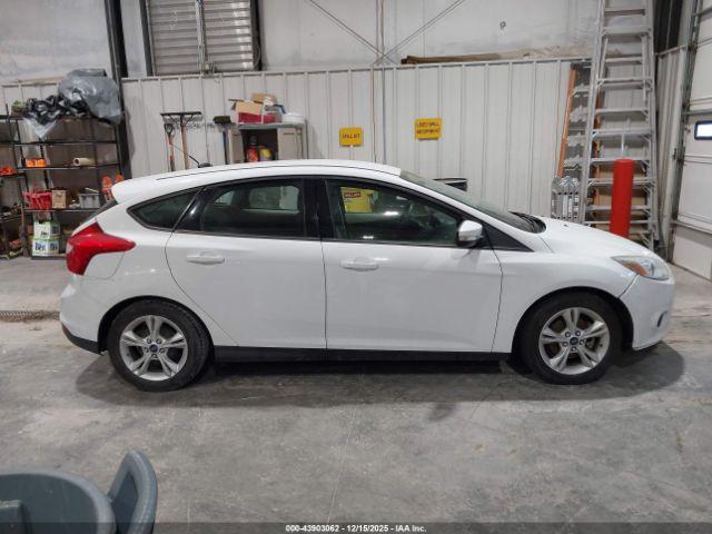 Ford Focus Se Image 11