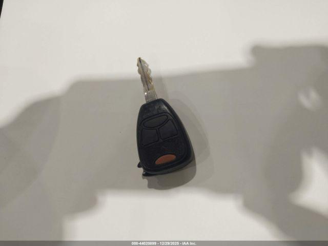 Chrysler Pacifica Touring Image 9