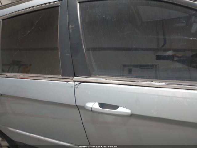 Chrysler Pacifica Touring Image 13