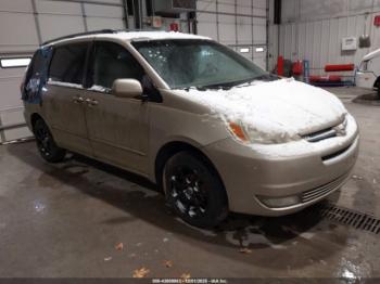 Salvage Toyota Sienna
