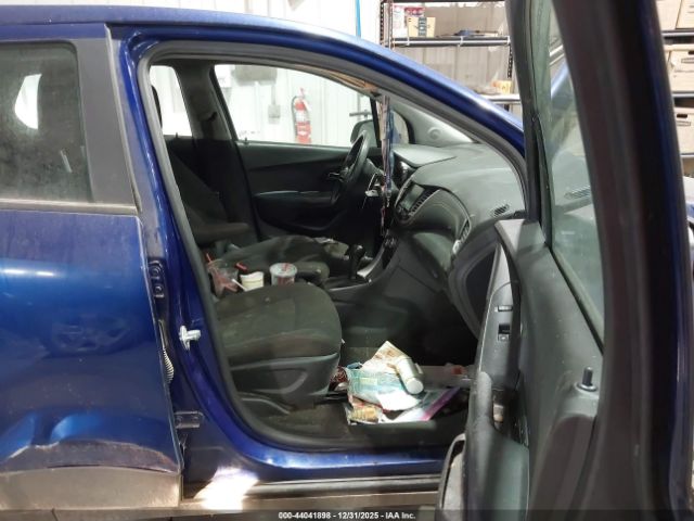 Chevrolet Trax Ls Image 7