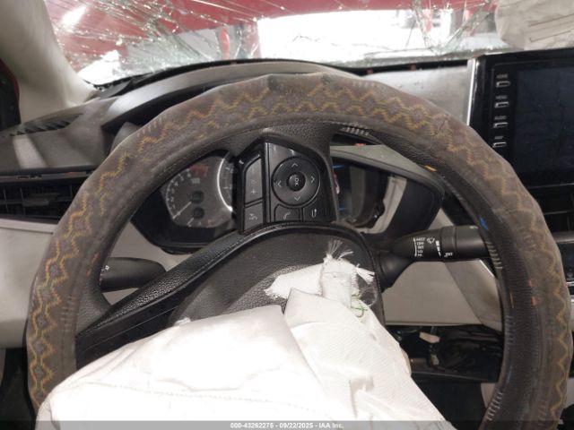 Toyota Corolla Le Image 10