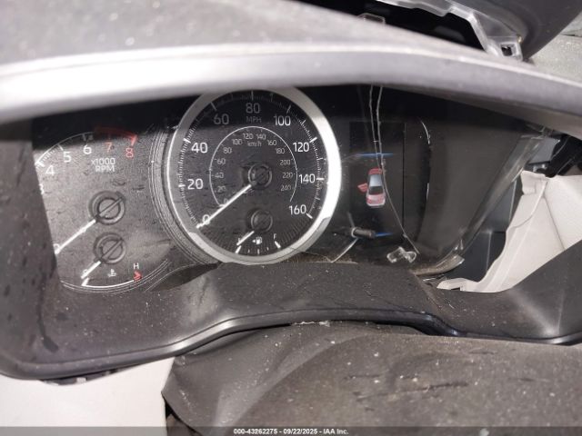 Toyota Corolla Le Image 16