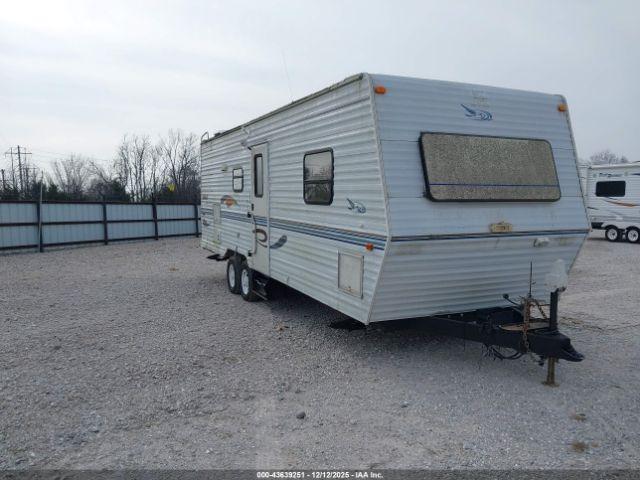  Salvage Jayco Eagle Travel Trailer