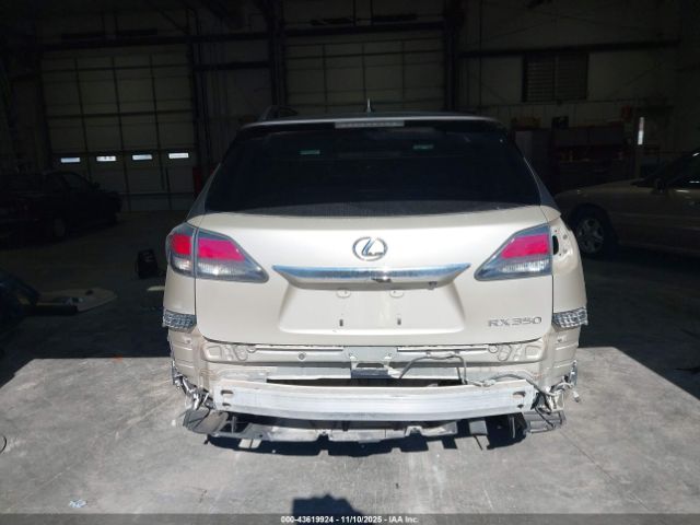Lexus RX Image 12
