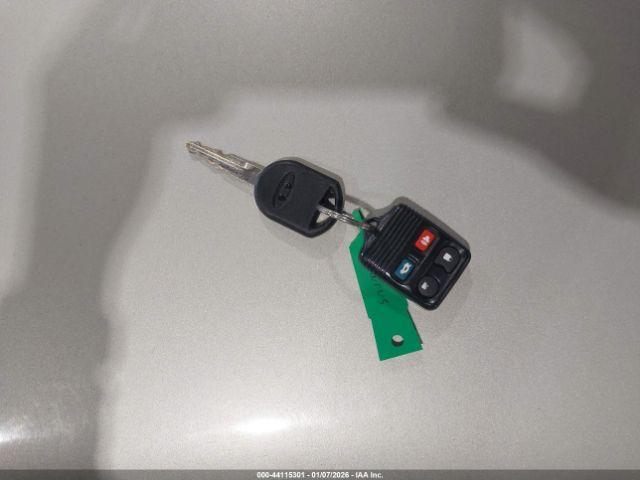 Ford Taurus Sel Image 10