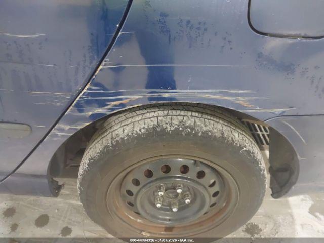 Toyota Corolla Ce Image 7